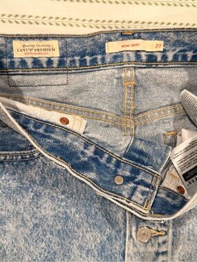 Levi’s Premium Mom Skirt 27 Button Front Denim Mini Skirt Water<Less Light Wash